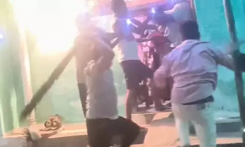 बिलासपुर में दशहरा उत्सव के बाद बवाल, घर में घुसकर महिलाओं को डंडों से पीटा बिलासपुर में दशहरा उत्सव के बाद बवाल, घर में घुसकर महिलाओं को डंडों से पीटा