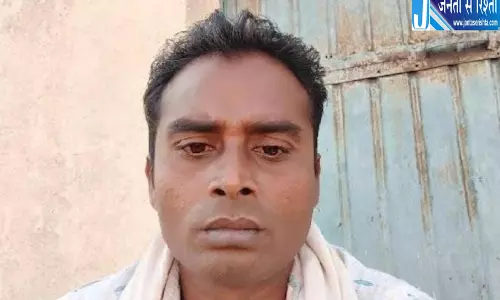 खरगोन में BJP नेता साहेबराम चौहान की चाकू से हत्या खरगोन में BJP नेता साहेबराम चौहान की चाकू से हत्या