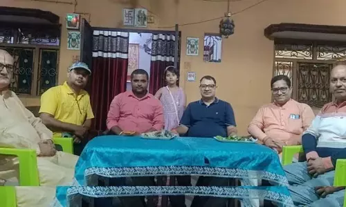 दशहरे पर यहां घर-घर खिलाई जाती है मिठाई, पान का बीड़ा देकर होती है विदाई