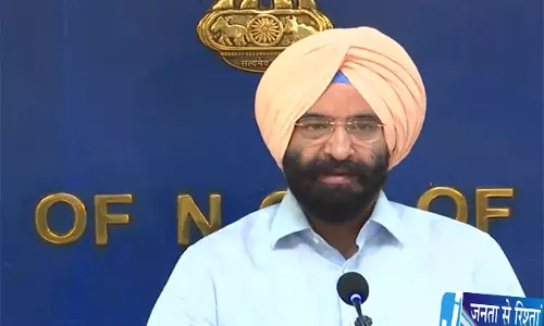 दिल्ली में बिगड़ने लगी हवा की सेहत, प्रदूषण पर आमने सामने राजनीतिक दल