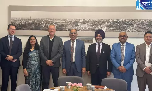 योगी सरकार की नीतियों से यूपी में बढ़ा विदेशी निवेश