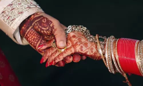मूलांक 8: शादी से जुड़ी इन गलतियों से बचें