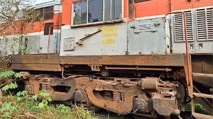 स्क्रैप बिक्री में पश्चिम रेलवे ने हासिल किया 300 करोड़ रुपये का आंकड़ा स्क्रैप बिक्री में पश्चिम रेलवे ने हासिल किया 300 करोड़ रुपये का आंकड़ा