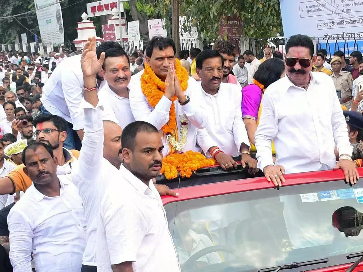 बिहार MLC चुनाव से पहले जेडीयू में घमासान, नीरज कुमार के खिलाफ अनंत सिंह का खुला मोर्चा बिहार MLC चुनाव से पहले जेडीयू में घमासान, नीरज कुमार के खिलाफ अनंत सिंह का खुला मोर्चा
