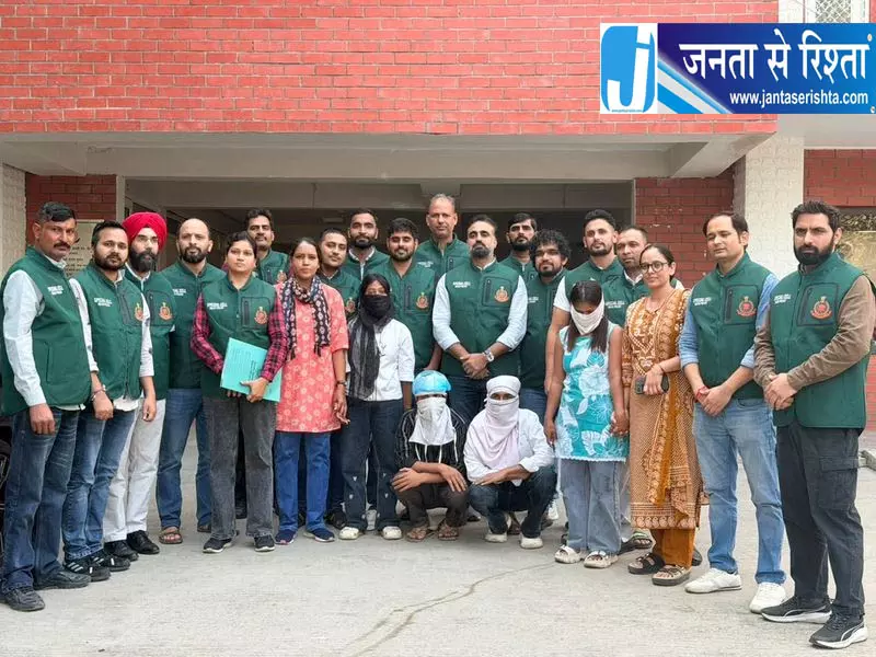 टाइगर श्रॉफ फायरिंग केस में बड़ा एक्शन, दो महिलाओं समेत चार गिरफ्तार टाइगर श्रॉफ फायरिंग केस में बड़ा एक्शन, दो महिलाओं समेत चार गिरफ्तार