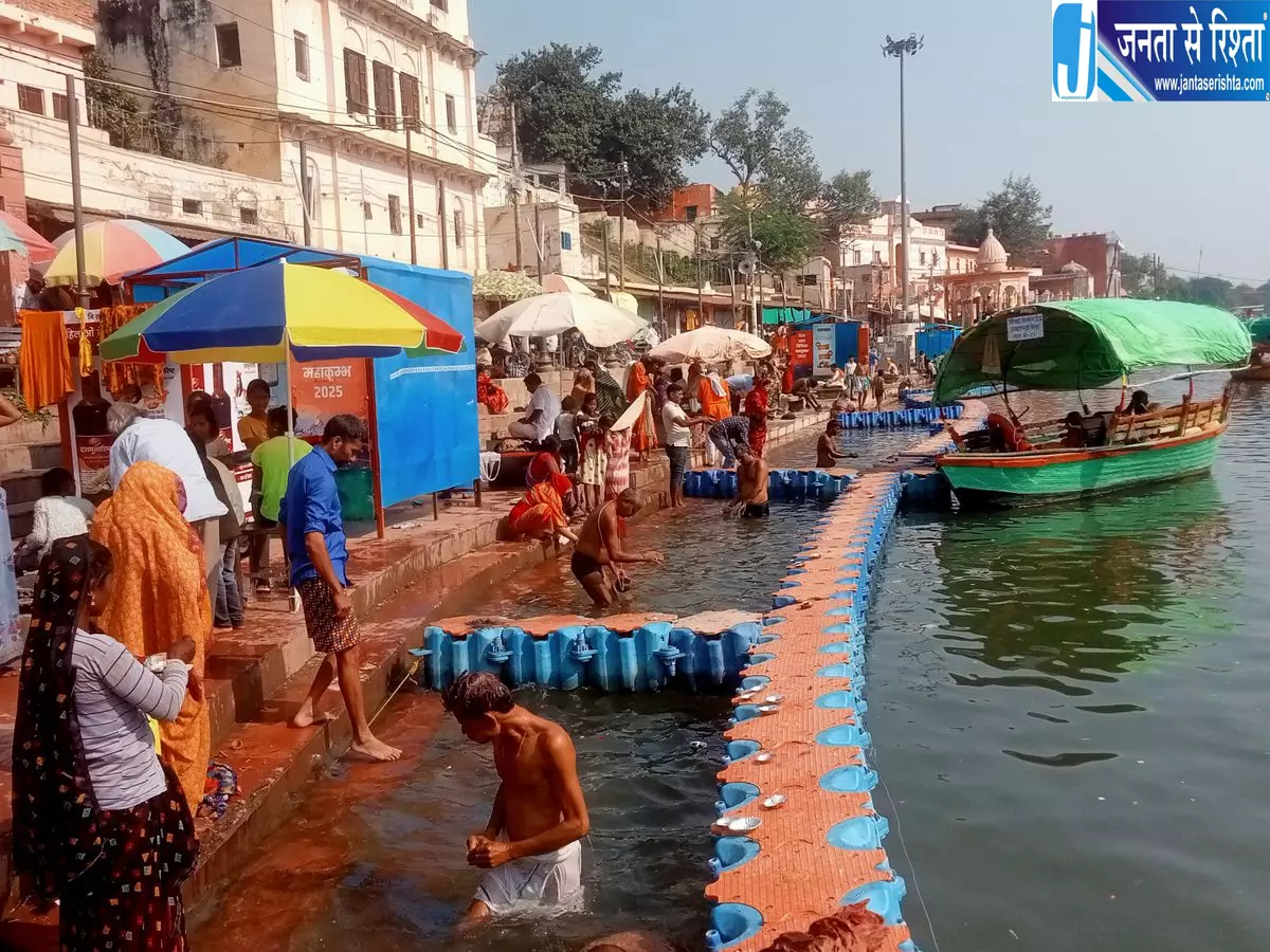 दिवाली पर चित्रकूट में दीपदान का खास महत्व दिवाली पर चित्रकूट में दीपदान का खास महत्व