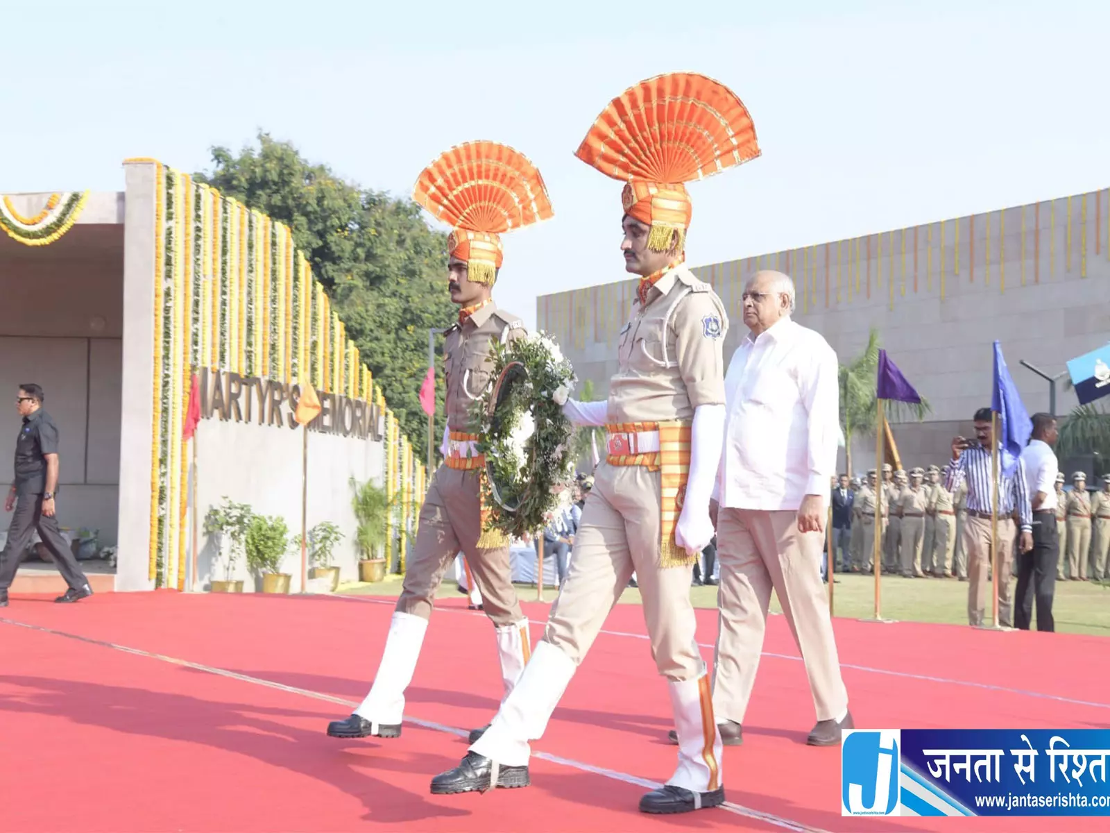 पुलिस स्मृति दिवस पर CM भूपेंद्र पटेल ने शहीद जवानों को किया नमन पुलिस स्मृति दिवस पर CM भूपेंद्र पटेल ने शहीद जवानों को किया नमन