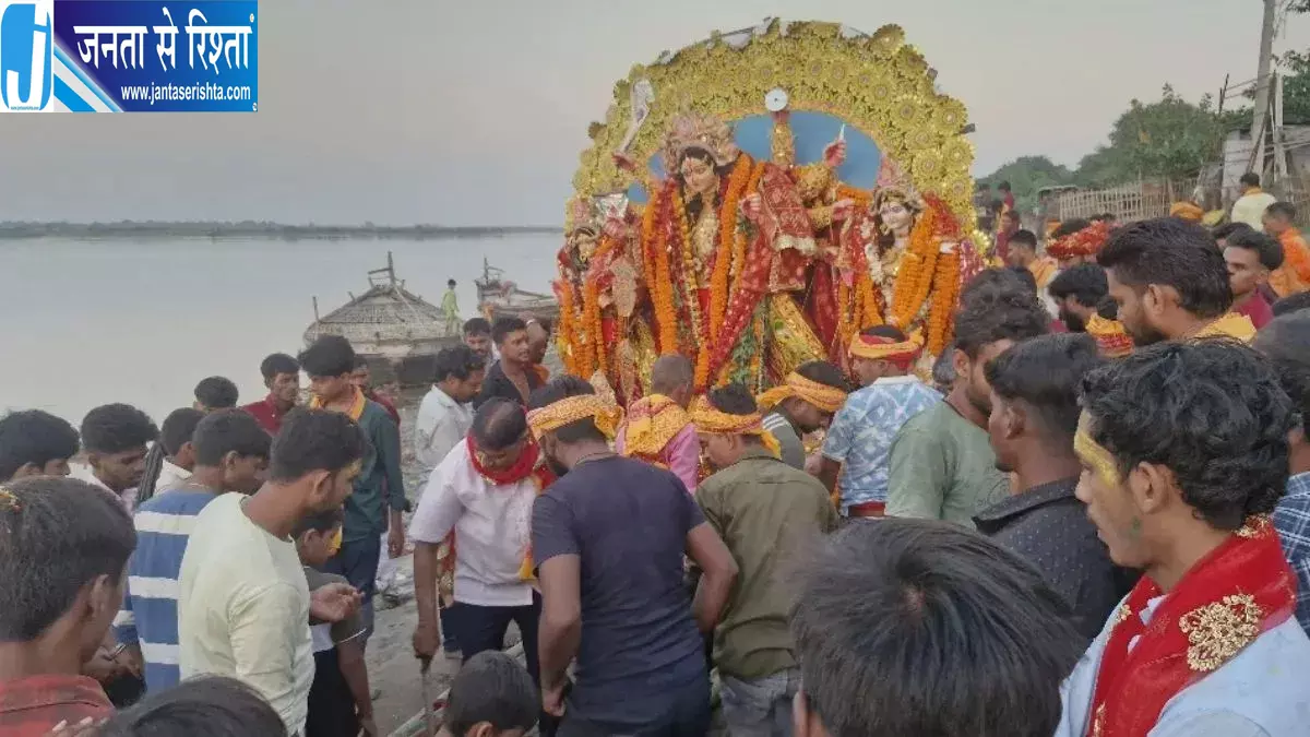 बिहार में 16,800 दुर्गा प्रतिमाएं स्थापित, 12 हजार का विसर्जन,सुरक्षा में 25 हजार जवान तैनात बिहार में 16,800 दुर्गा प्रतिमाएं स्थापित, 12 हजार का विसर्जन,सुरक्षा में 25 हजार जवान तैनात