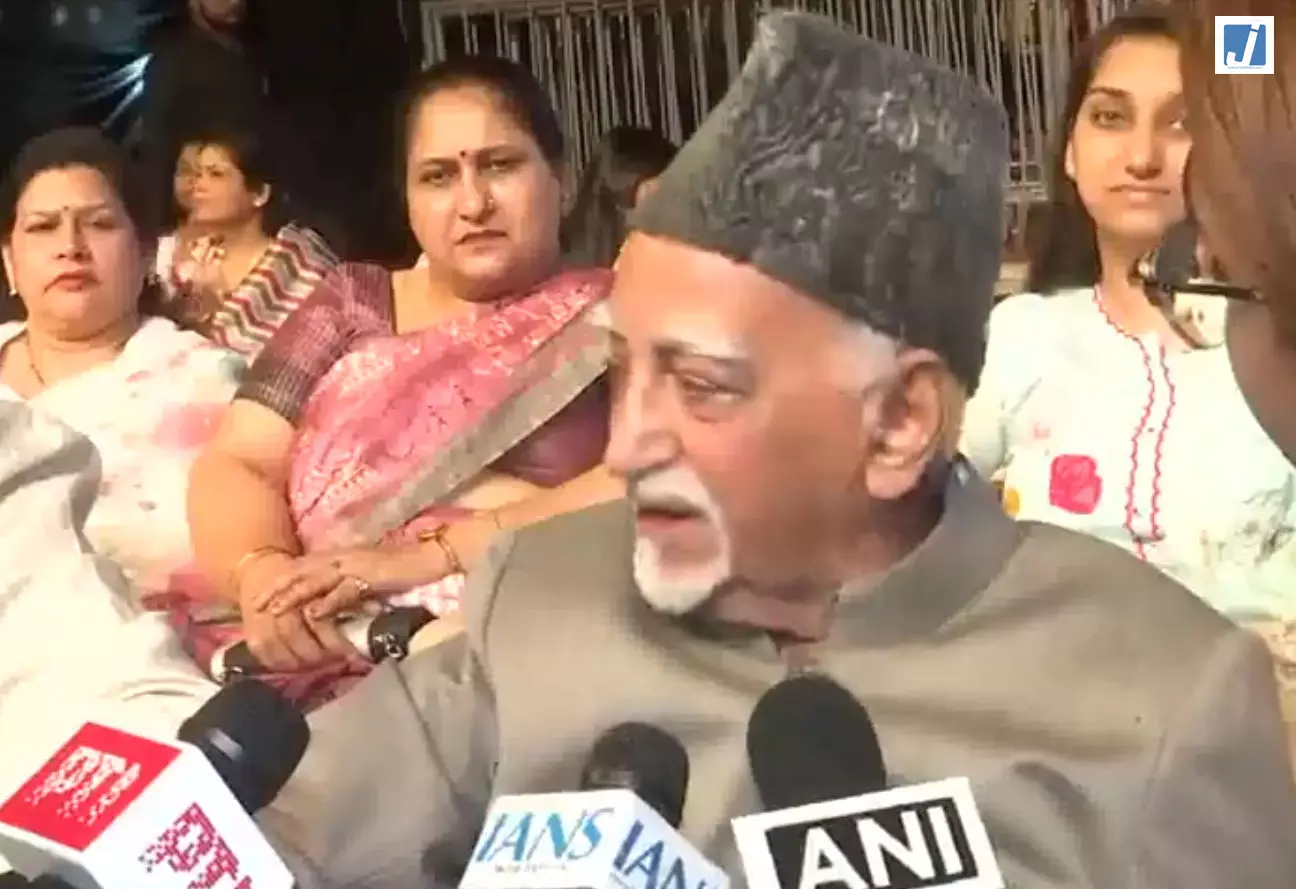 पूर्व उपराष्ट्रपति हामिद अंसारी का बड़ा बयान, बोले- विरोध करने वाले भी हमारे अपने लोग हैं पूर्व उपराष्ट्रपति हामिद अंसारी का बड़ा बयान, बोले- विरोध करने वाले भी हमारे अपने लोग हैं