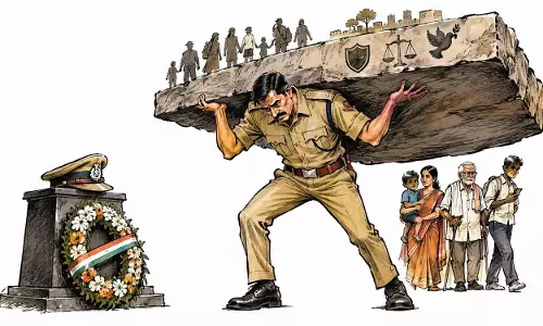पुलिस शहीद—मृत और जीवित