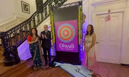 अमेरिकी डाक सेवा ने छापे 20 मिलियन नए दिवाली फॉरएवर स्टांप अमेरिकी डाक सेवा ने छापे 20 मिलियन नए दिवाली फॉरएवर स्टांप