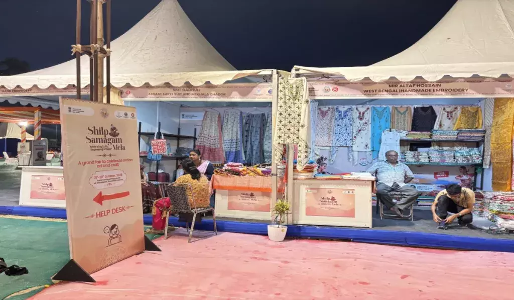 असम में सजा पारंपरिक कला का बाजार, 31 महिला कारीगर भी शामिल