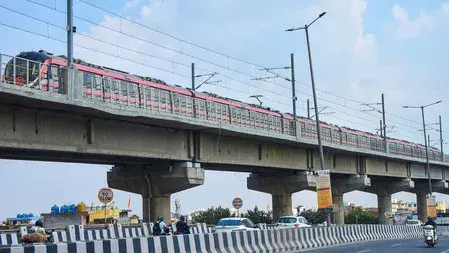 GRAP-1 लागू: दिल्ली मेट्रो चलाएगी 20 अतिरिक्त ट्रिप GRAP-1 लागू: दिल्ली मेट्रो चलाएगी 20 अतिरिक्त ट्रिप