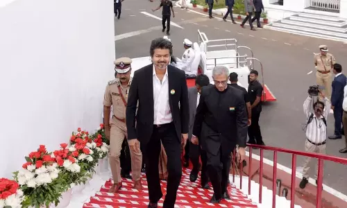 विजय सरकार का बड़ा फैसला, मंत्रियों को मिलेगी नई कार