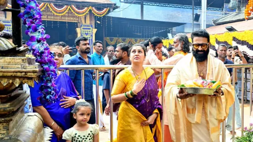 ऋषभ शेट्टी ने परिवार संग कोल्लूर मूकाम्बिका मंदिर में की पूजा