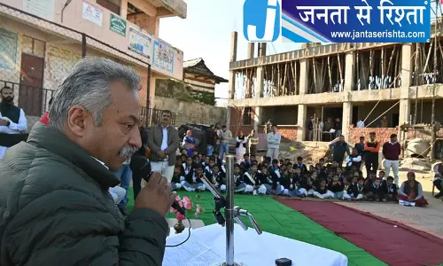 हिमाचल सरकार की प्राथमिकता विकास, आर्थिक दबाव के बीच मंत्री का बयान हिमाचल सरकार की प्राथमिकता विकास, आर्थिक दबाव के बीच मंत्री का बयान
