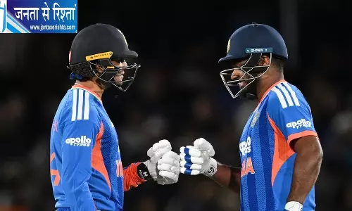 8 ओवर में भारत ने बनाए 112 रन, संजू सैमसन का तूफानी अर्धशतक, अभिषेक शर्मा 29 रन बनाकर आउट 8 ओवर में भारत ने बनाए 112 रन, संजू सैमसन का तूफानी अर्धशतक, अभिषेक शर्मा 29 रन बनाकर आउट