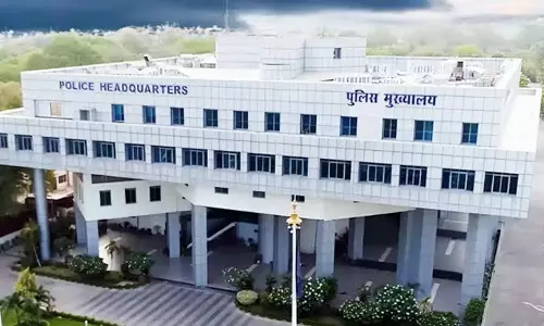 नीमच में शेयर ट्रेडिंग के नाम पर धोखाधड़ी, पुलिस ने चार आरोपियों को दबोचा नीमच में शेयर ट्रेडिंग के नाम पर धोखाधड़ी, पुलिस ने चार आरोपियों को दबोचा