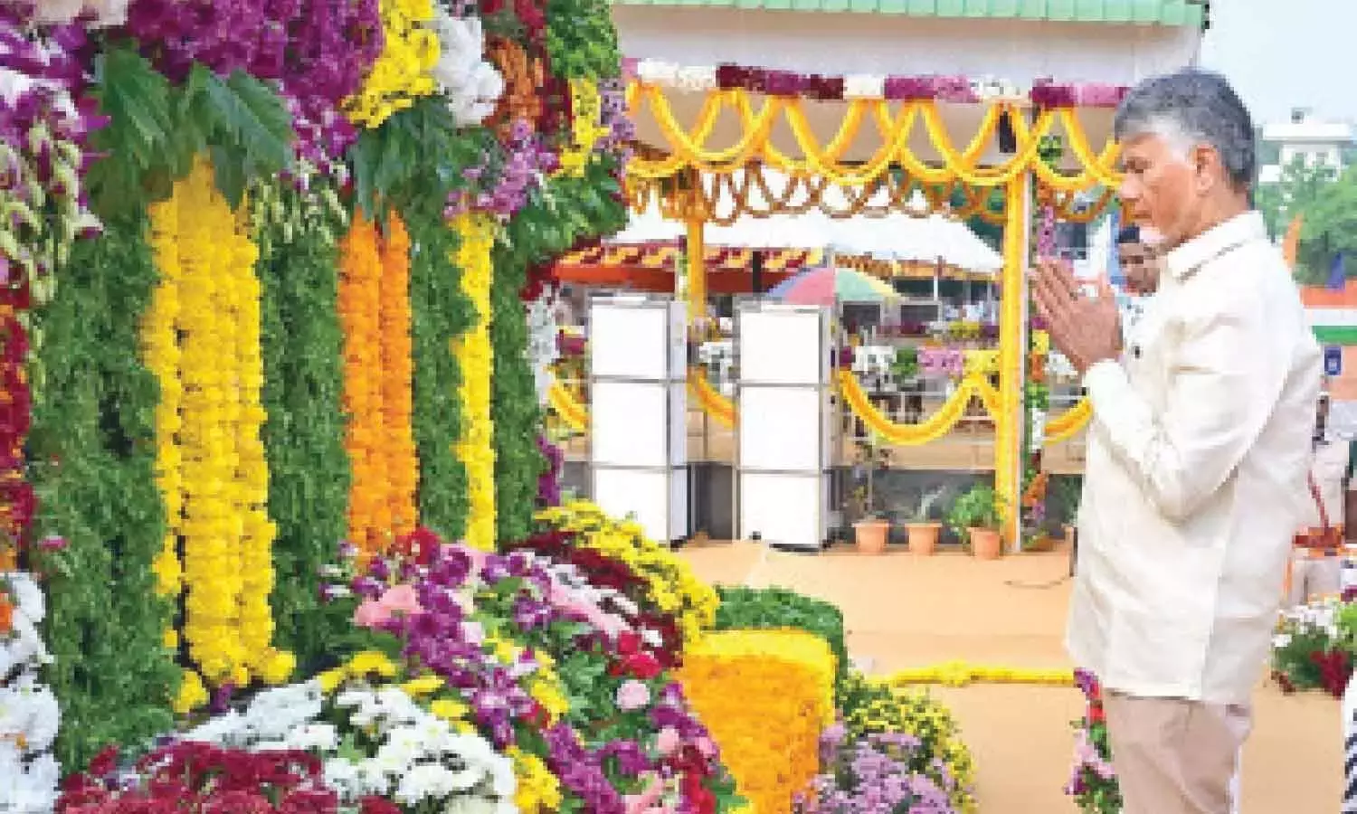 कानून एवं व्यवस्था: नायडू ने एपी पुलिस से राष्ट्रीय मानक स्थापित करने का आह्वान किया कानून एवं व्यवस्था: नायडू ने एपी पुलिस से राष्ट्रीय मानक स्थापित करने का आह्वान किया