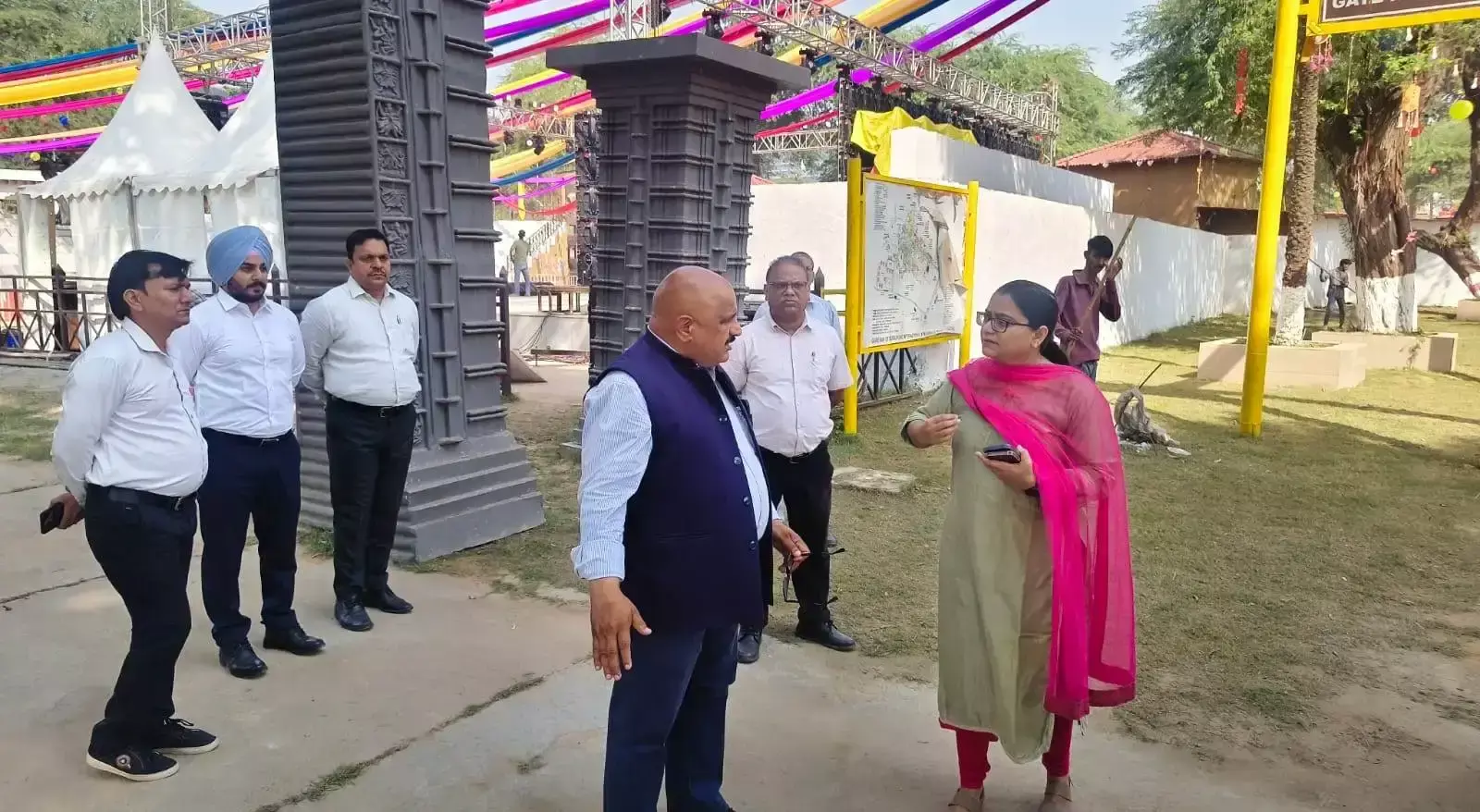 दीपावली मेले को लेकर प्रशासन अलर्ट, एडीसी ने सूरजकुंड का किया दौरा