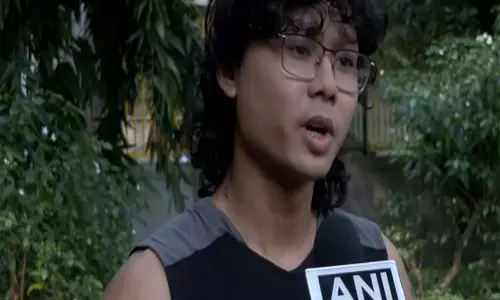 त्रिपुरा के युवक से नस्लीय बदसलूकी पर भारी आक्रोश