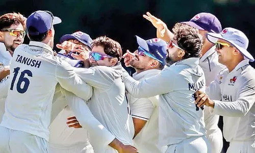 सरफराज के 154, आकाश के शतक के बाद मोहित के पंजे ने पलटा मैच