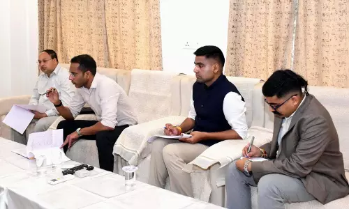 लोक निर्माण विभाग के सचिव ने निर्माण कार्यों की प्रगति की समीक्षा की