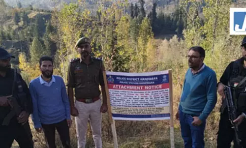 आतंकी पोस्टर मॉड्यूल का भंडाफोड़, एक आरोपी गिरफ्तार, तीन की संपत्तियां कुर्क आतंकी पोस्टर मॉड्यूल का भंडाफोड़, एक आरोपी गिरफ्तार, तीन की संपत्तियां कुर्क