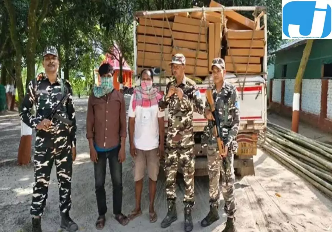 नेपाल सीमा पर एसएसबी की बड़ी कार्रवाई, 3900 किलो मसाले और पॉलीथिन जब्त नेपाल सीमा पर एसएसबी की बड़ी कार्रवाई, 3900 किलो मसाले और पॉलीथिन जब्त