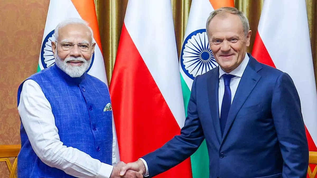 पीएम मोदी और पोलैंड के प्रधानमंत्री डोनाल्ड टस्क की आज अहम बैठक पीएम मोदी और पोलैंड के प्रधानमंत्री डोनाल्ड टस्क की आज अहम बैठक