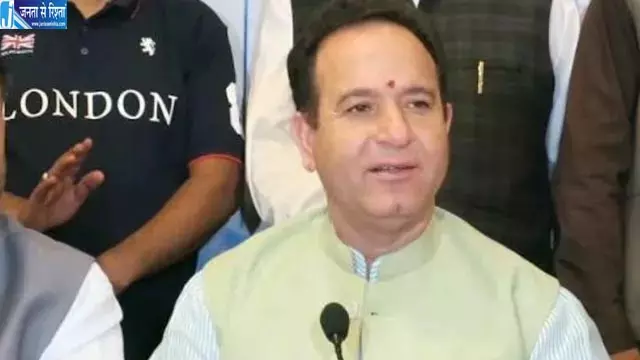 जम्मू-कश्मीर में पंचायत चुनाव पर सियासी घमासान, सुनील शर्मा का उमर सरकार पर बड़ा हमला जम्मू-कश्मीर में पंचायत चुनाव पर सियासी घमासान, सुनील शर्मा का उमर सरकार पर बड़ा हमला