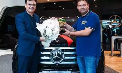 मर्सिडीज-बेंज सिल्वर स्टार हैदराबाद ने नवरात्रि में की 51 कारों की डिलीवरी मर्सिडीज-बेंज सिल्वर स्टार हैदराबाद ने नवरात्रि में की 51 कारों की डिलीवरी