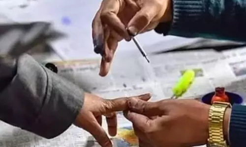 11 एमएलसी सीटों पर भाजपा-सपा में घमासान, योगी-अखिलेश ने झोंकी पूरी ताकत 11 एमएलसी सीटों पर भाजपा-सपा में घमासान, योगी-अखिलेश ने झोंकी पूरी ताकत