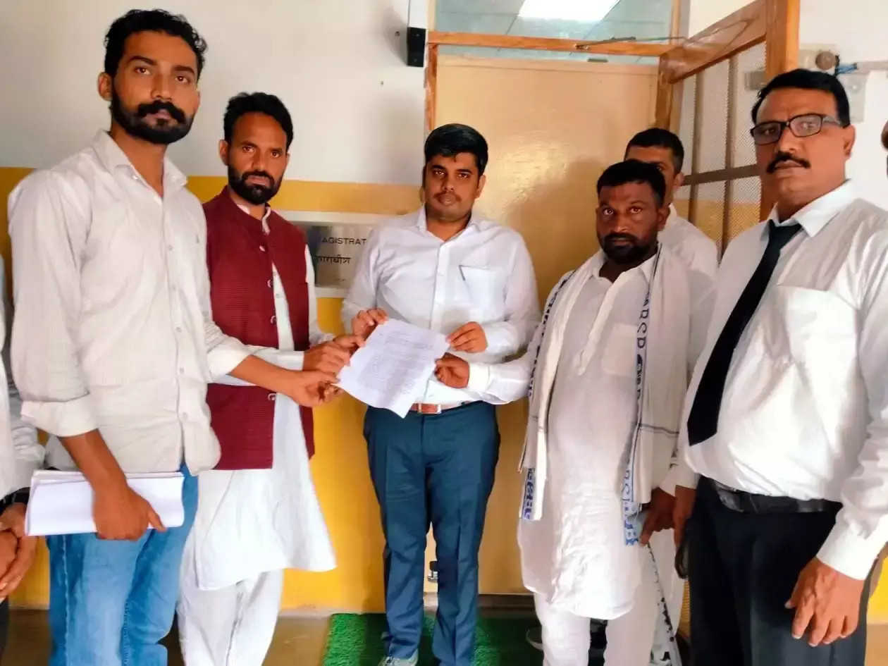कृष्ण बेदी के बयान से नाराज लोगों ने राष्ट्रपति के नाम दिया ज्ञापन