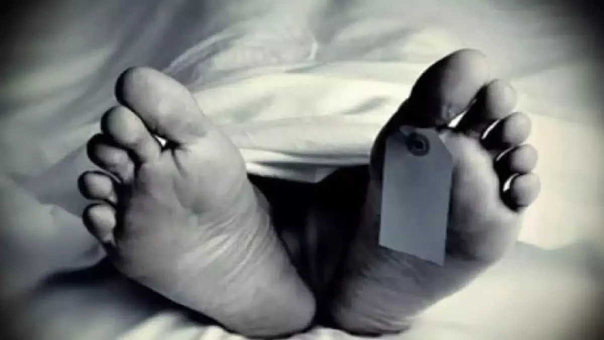 20 रुपये की पानी की बोतल चोरी के आरोप में व्यक्ति की पीट-पीटकर हत्या 20 रुपये की पानी की बोतल चोरी के आरोप में व्यक्ति की पीट-पीटकर हत्या
