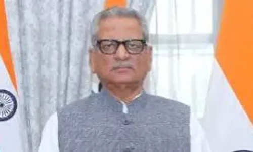 केरल राज्यपाल का नया आदेश: लोक भवन में अब सिर्फ शाकाहारी खाना केरल राज्यपाल का नया आदेश: लोक भवन में अब सिर्फ शाकाहारी खाना