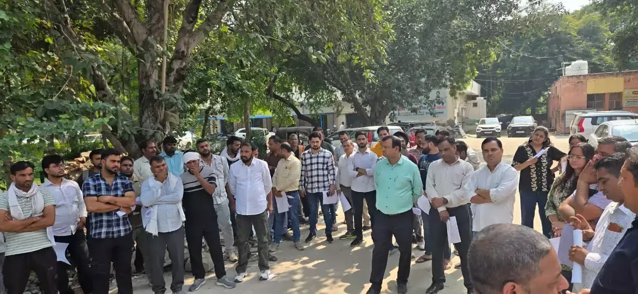 पैरलल लाइसेंसिंग के खिलाफ बिजलीकर्मियों का बड़ा आंदोलन