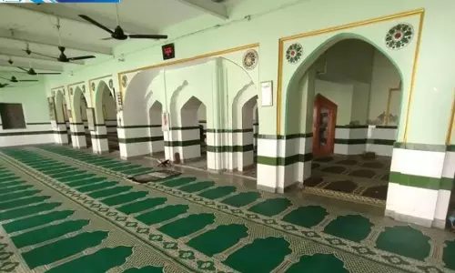 प्रधानमंत्री आवास के पास मस्जिद तोड़ने के नोटिस पर विवाद प्रधानमंत्री आवास के पास मस्जिद तोड़ने के नोटिस पर विवाद