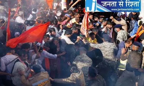 हिमाचल: सचिवालय के बाहर पुलिस से झड़प के बाद सवर्ण न्याय यात्रा समाप्त हिमाचल: सचिवालय के बाहर पुलिस से झड़प के बाद सवर्ण न्याय यात्रा समाप्त