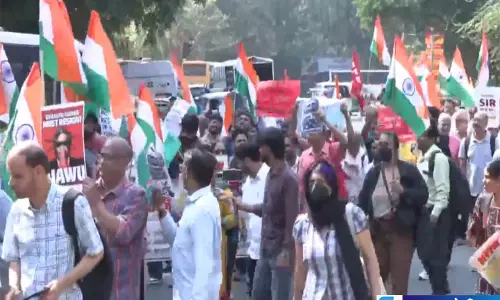 दिल्ली में SIR के खिलाफ सड़कों पर उतरे वामपंथी संगठन