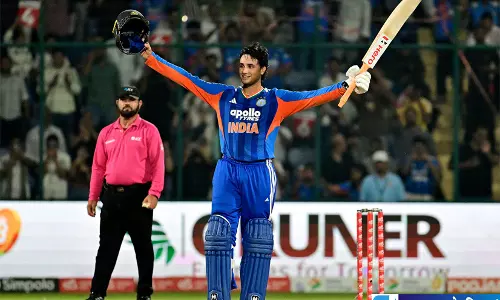 अभिषेक शर्मा के पंजाबी जोश ने भरी टीम इंडिया में नई ऊर्जा अभिषेक शर्मा के पंजाबी जोश ने भरी टीम इंडिया में नई ऊर्जा