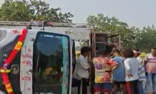 मलकानगिरी सड़क दुर्घटना: डीजे वाहन पलटा, 1 की मौत, 10 घायल
