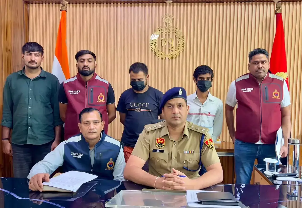 पुरानी दुश्मनी में घर पर की गोलीबारी, दोनों आरोपी गिरफ्तार पुरानी दुश्मनी में घर पर की गोलीबारी, दोनों आरोपी गिरफ्तार