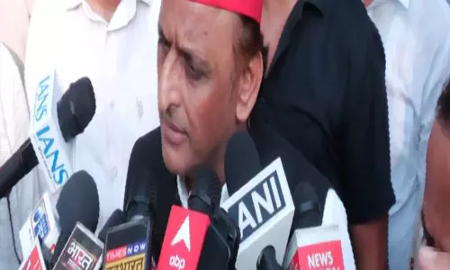 MLC चुनाव में सियासी घमासान अखिलेश यादव ने उठाए सवाल MLC चुनाव में सियासी घमासान अखिलेश यादव ने उठाए सवाल