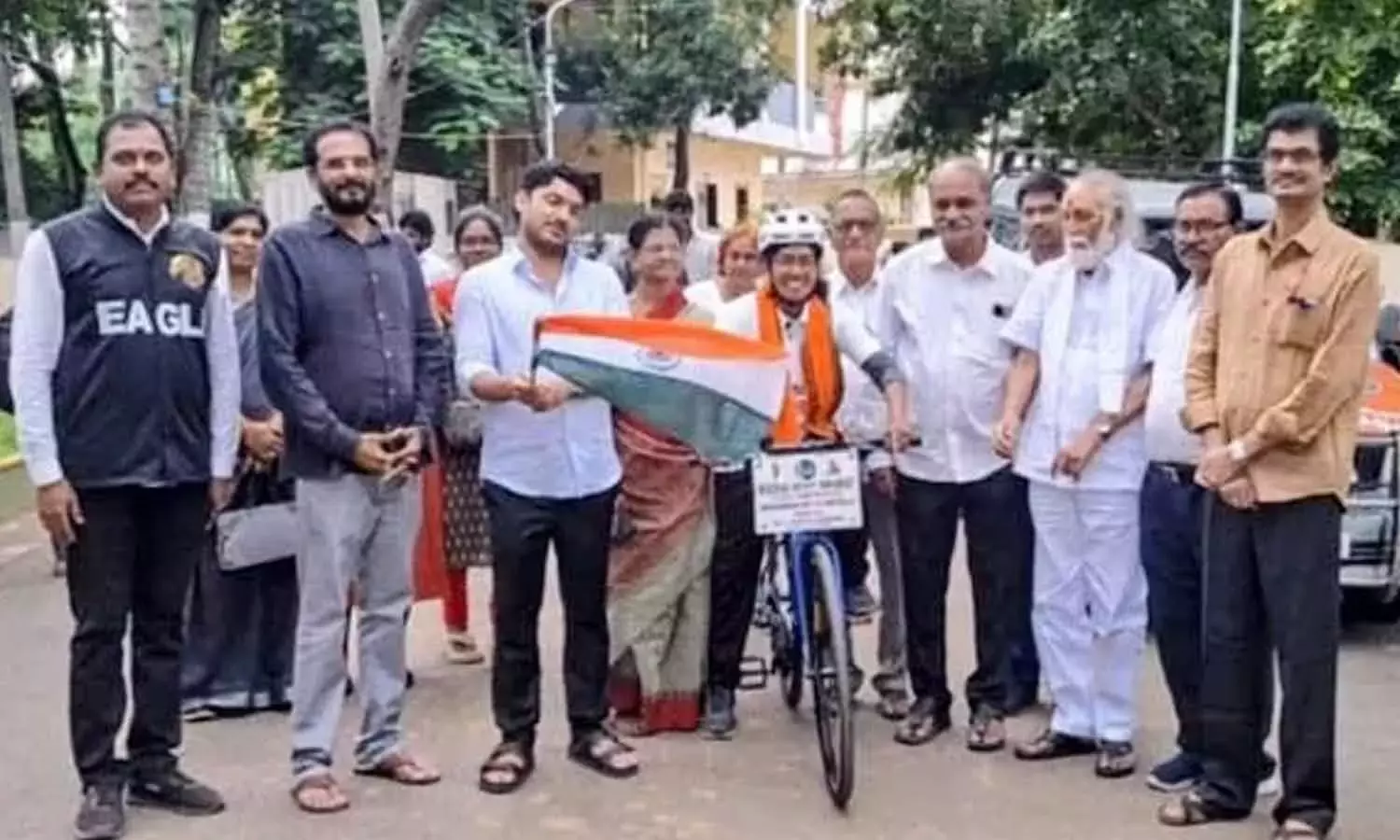 नशा मुक्त भारत अभियान: वृद्ध महिला अखिल भारतीय साइकिल रैली पर निकली
