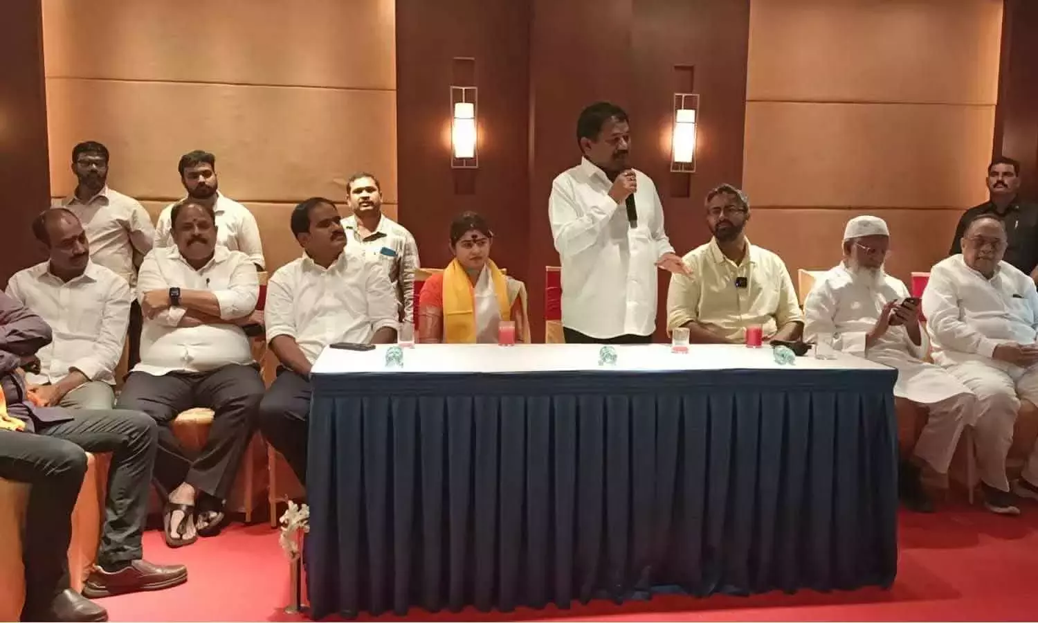 Andhra: मंत्री ने जीवीएमसी चुनावों के लिए समन्वित समर्थन मांगा Andhra: मंत्री ने जीवीएमसी चुनावों के लिए समन्वित समर्थन मांगा