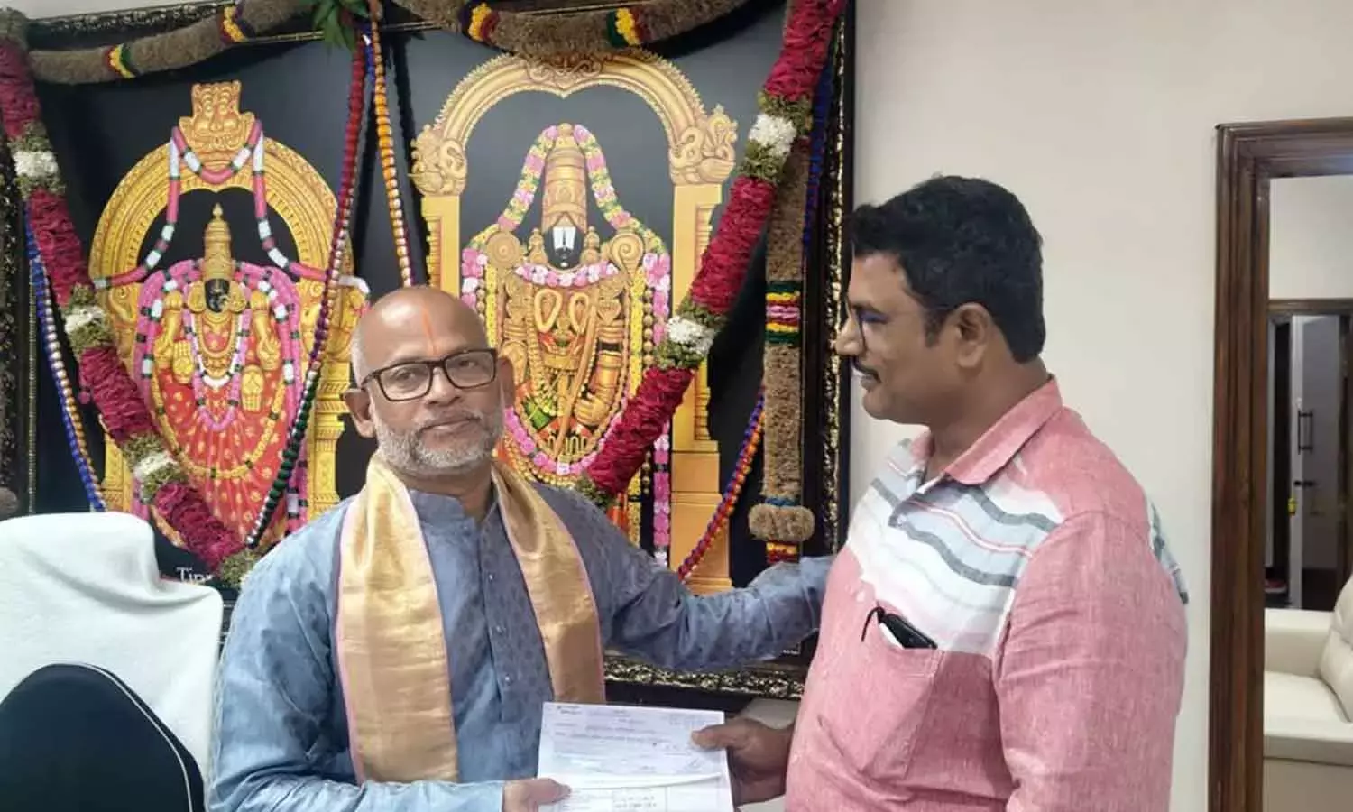 Andhra: टीटीडी अन्नप्रसादम ट्रस्ट को 33 लाख रुपये का दान