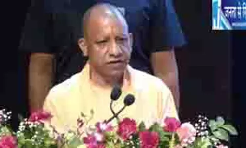 योगी आदित्यनाथ का सख्त संदेश, दफ्तरों में न भटके आम आदमी योगी आदित्यनाथ का सख्त संदेश, दफ्तरों में न भटके आम आदमी