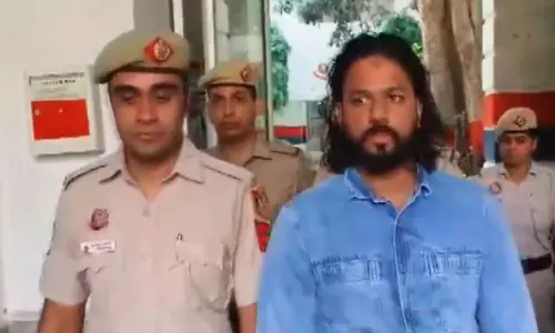 नस्लीय टिप्पणी मामले में यूट्यूबर आमिर शोकीन को झटका