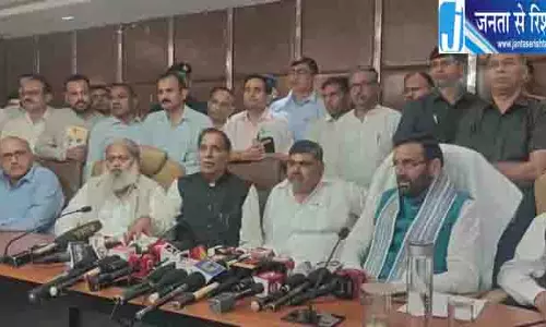 CM सैनी से बातचीत के बाद बिजली कर्मचारियों का बड़ा फैसला CM सैनी से बातचीत के बाद बिजली कर्मचारियों का बड़ा फैसला
